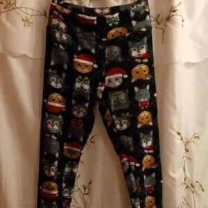 No Boundaries Festive Cat Print Leggings - Black and Red